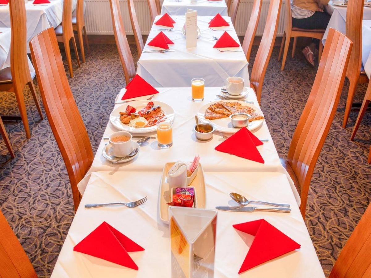 Mehfil Hotel Hillingdon Eksteriør billede